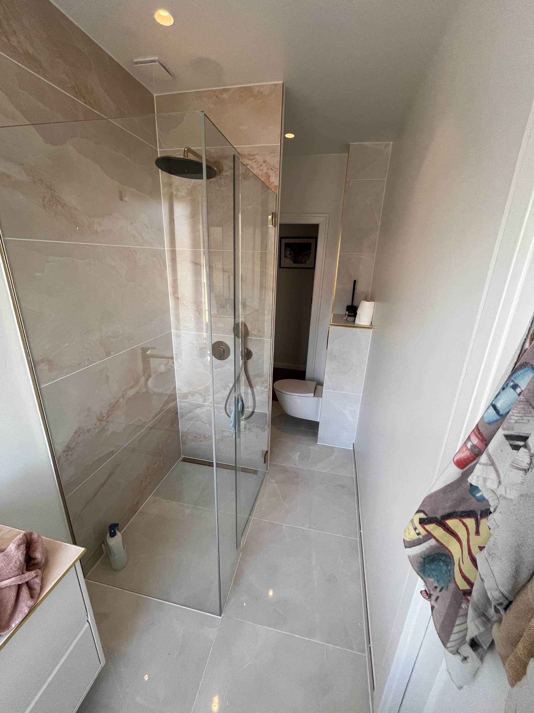 Flisemontering ved badeværelsesrenovering